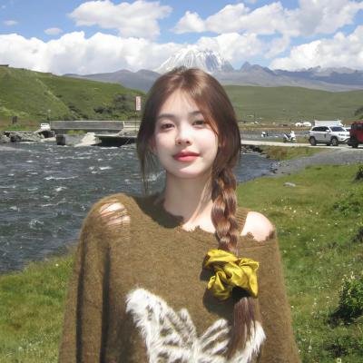 女服务员